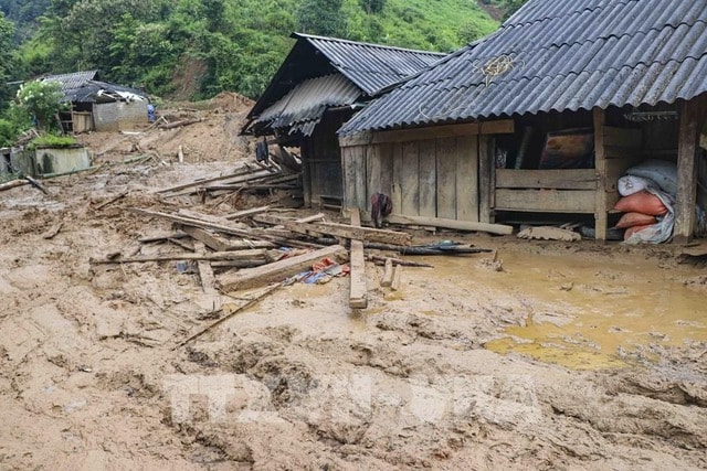 Hỗ trợ khẩn cấp 250 tỷ đồng cho Điện Biên, Sơn La, Nghệ An khắc phục hậu quả mưa lũ- Ảnh 1.