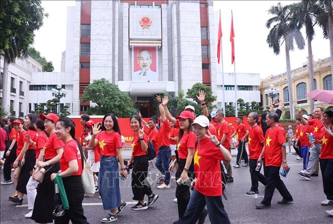 Phát động sự kiện đi bộ trên toàn quốc 'Cùng Việt Nam tiến bước'- Ảnh 10.