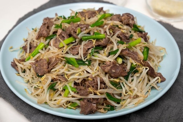 Cách chọn và chế biến giá đỗ đảm bảo dinh dưỡng tối ưu- Ảnh 2. Cách chọn và chế biến giá đỗ đảm bảo dinh dưỡng tối ưu- Ảnh 2.