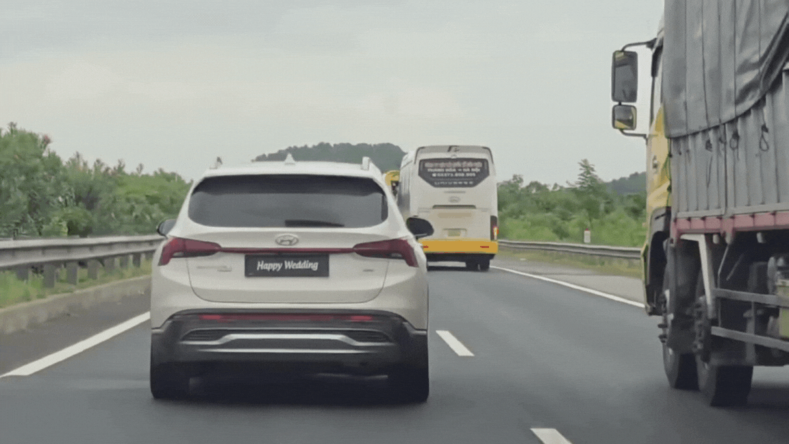 CSGT trích xuất camera xử lý xe biển số Happy Wedding- Ảnh 2.