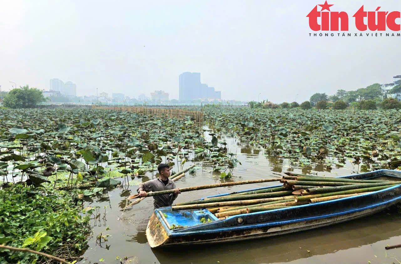 Cận cảnh đường ống khổng lồ dẫn nước hồ Tây ‘hồi sinh’ sông Tô Lịch- Ảnh 12.