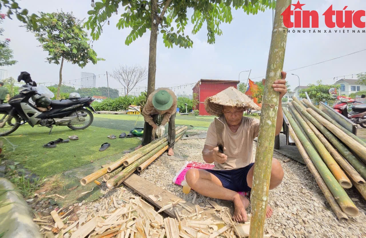 Cận cảnh đường ống khổng lồ dẫn nước hồ Tây ‘hồi sinh’ sông Tô Lịch- Ảnh 11.