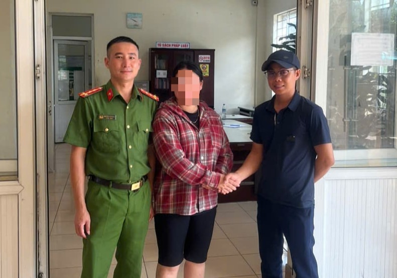 Nam thanh niên Hải Phòng chuyển khoản nhầm 200 triệu được công an phường tìm giúp- Ảnh 1.