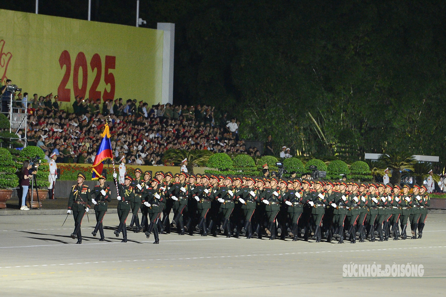 Khoảnh khắc đặc biệt tại Quảng trường Ba Đình đêm tổng hợp luyện diễu binh, diễu hành- Ảnh 7.