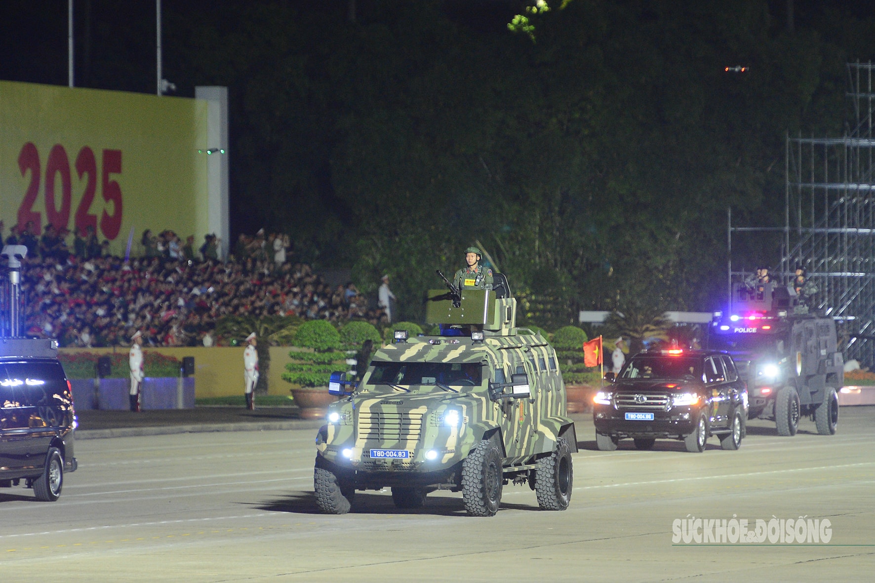 Khoảnh khắc đặc biệt tại Quảng trường Ba Đình đêm tổng hợp luyện diễu binh, diễu hành- Ảnh 13.