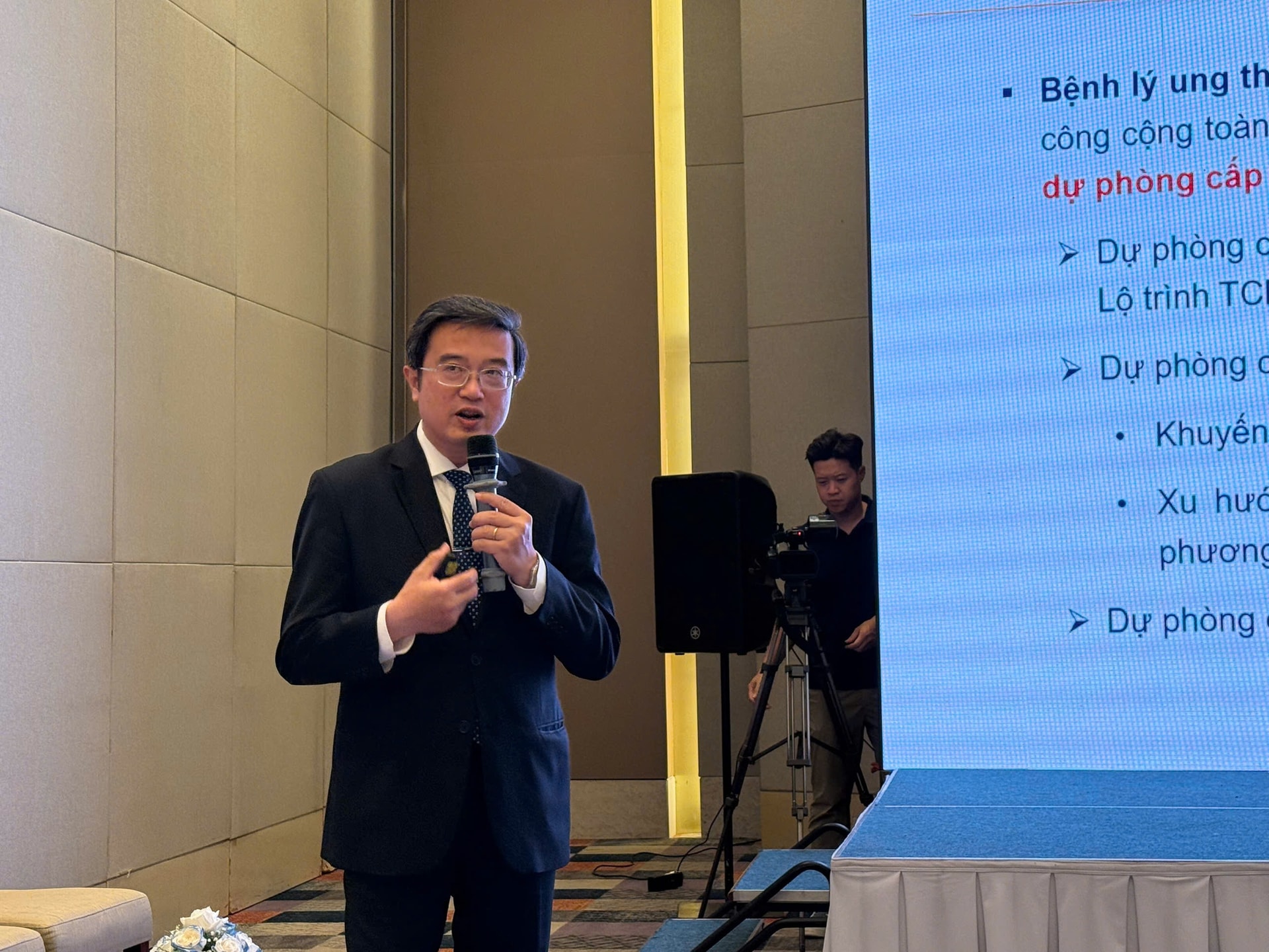 Sàng lọc, phát hiện sớm có thể loại trừ bệnh ung thư khiến hàng ngàn phụ nữ Việt tử vong- Ảnh 1. Sàng lọc, phát hiện sớm có thể loại trừ bệnh ung thư khiến hàng ngàn phụ nữ Việt tử vong- Ảnh 1.