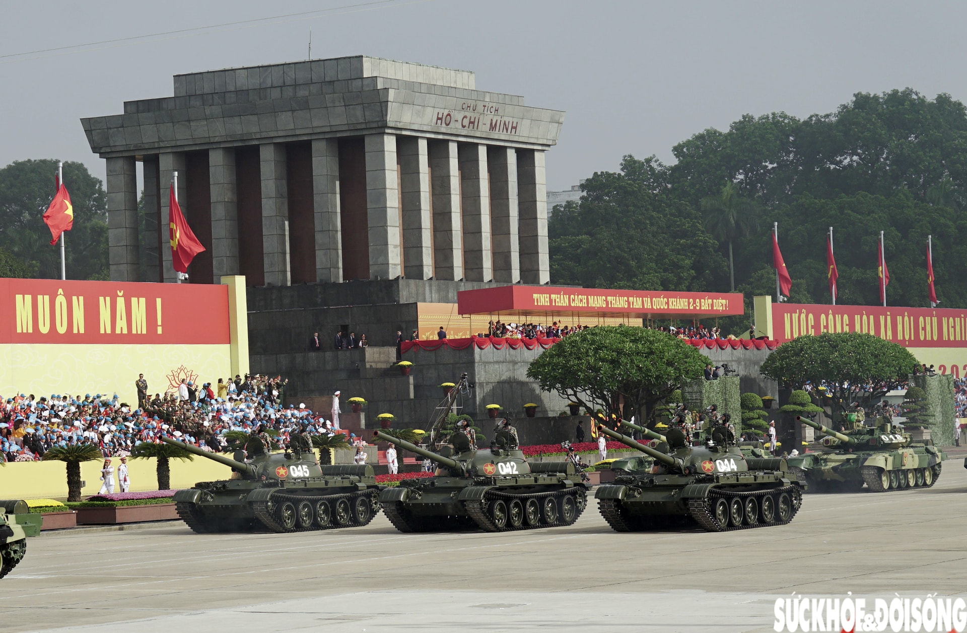 Mãn nhãn với màn diễu hành của khối khí tài quân sự trên Quảng trường Ba Đình ngày Quốc khánh 2/9- Ảnh 1.