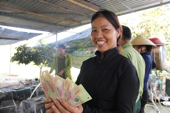 Cả xã cùng săn chuột đồng, kiếm tiền triệu mỗi đêm- Ảnh 13. Cả xã cùng săn chuột đồng, kiếm tiền triệu mỗi đêm- Ảnh 13.