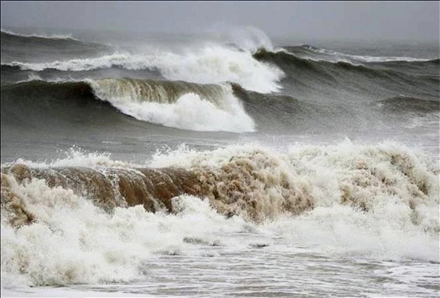 Siêu bão Ragasa còn cách xa Biển Đông nhưng nhiều vùng biển đã có thời tiết xấu- Ảnh 2.