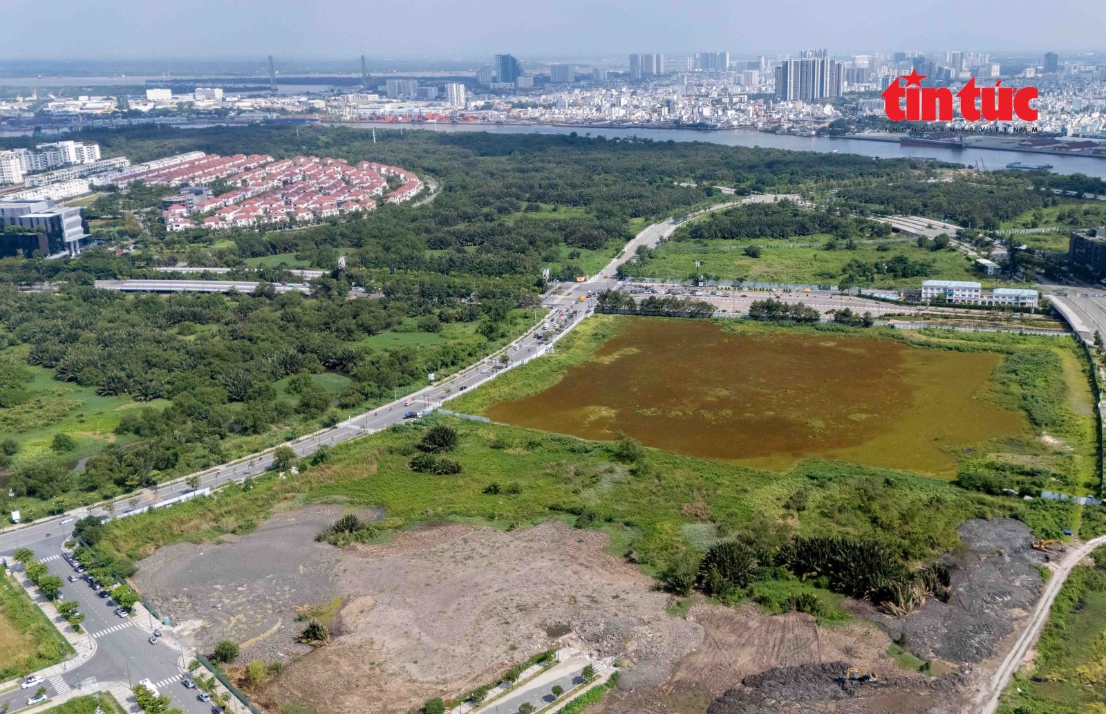 Làm gì khi người khác xây nhà 'nhầm' trên đất của mình?- Ảnh 1.