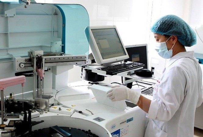 Bộ Y tế đề xuất phân nhóm thiết bị y tế trong mua sắm, đấu thầu thế nào?- Ảnh 1.