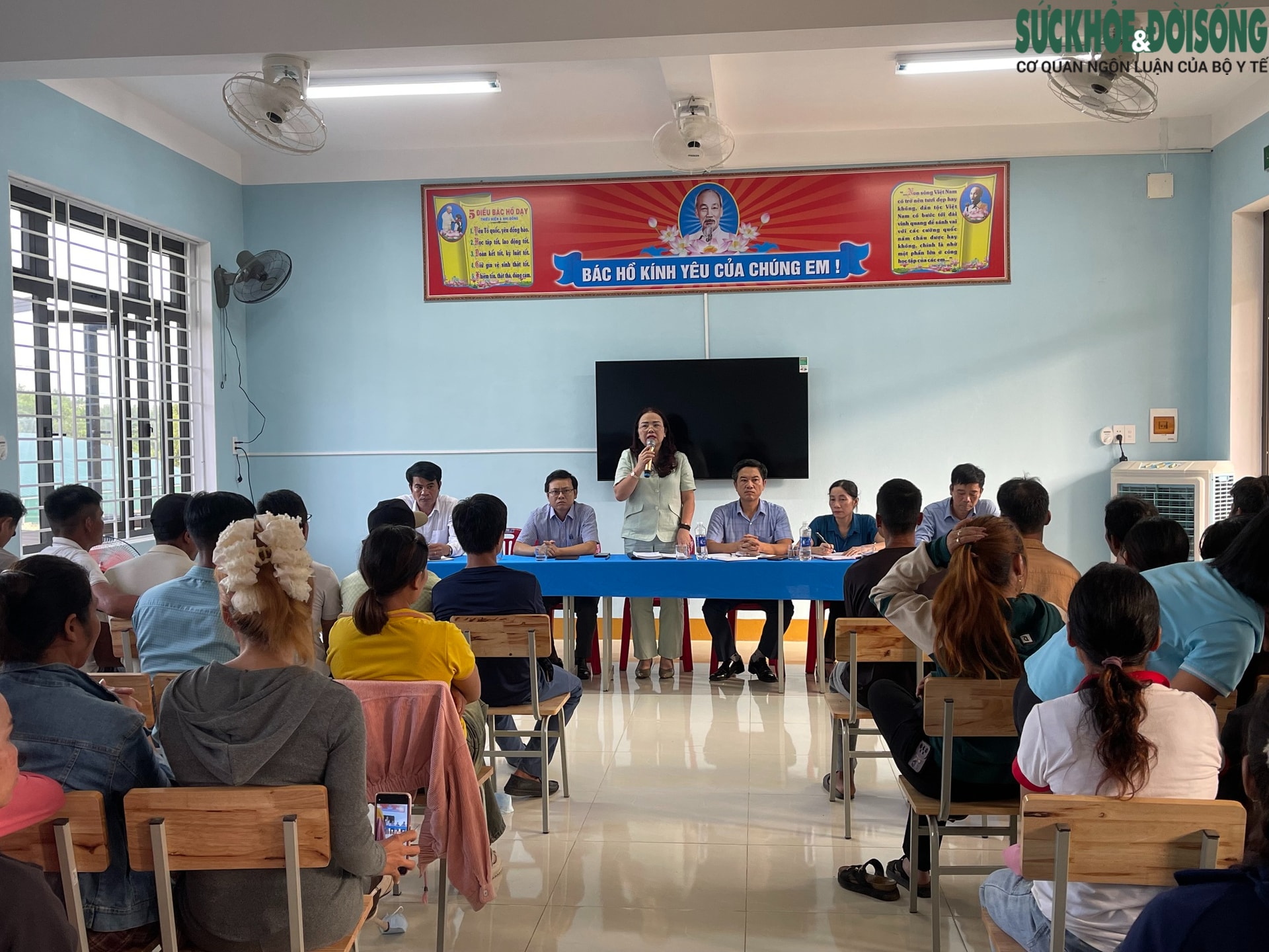 Vụ 40 học sinh nghi ngộ độc thực phẩm: Đề nghị đình chỉ Phó hiệu trưởng- Ảnh 8.