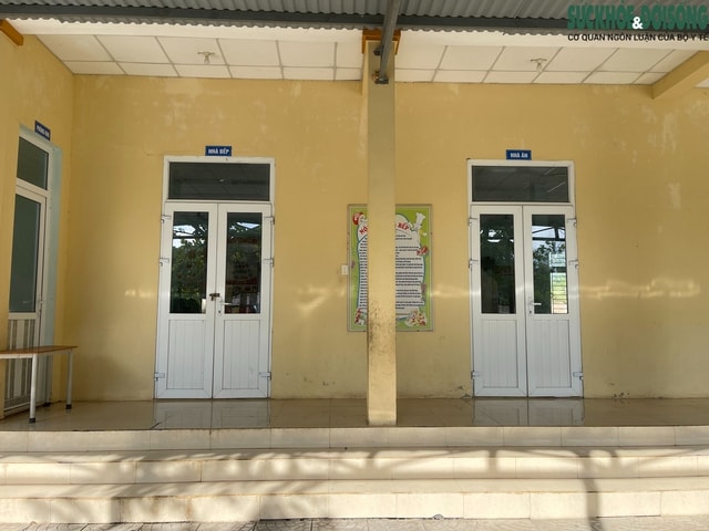 Vụ 40 học sinh nghi ngộ độc thực phẩm: Đề nghị đình chỉ Phó hiệu trưởng- Ảnh 4.