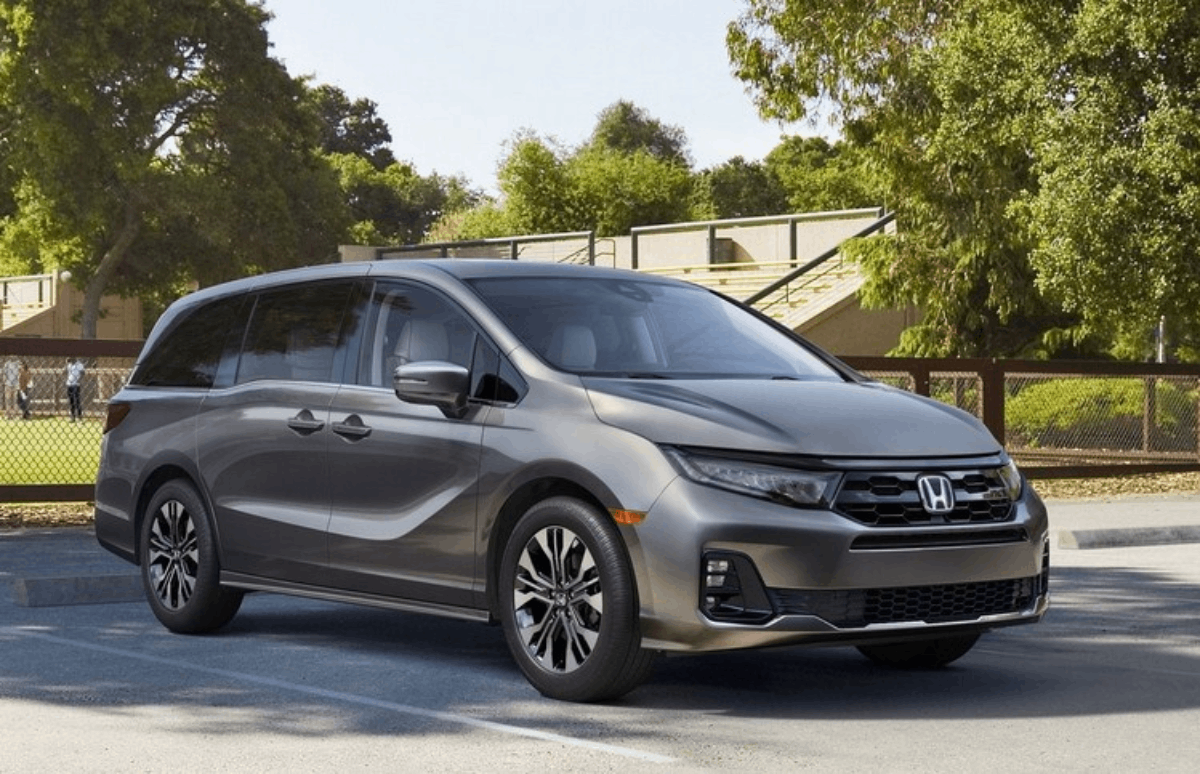 Honda Odyssey 2025 là dòng minivan cao cấp hướng tới gia đình. (Ảnh: SHOWROOM HONDA ÔTÔ)