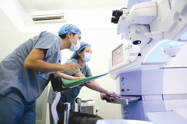Bộ Y tế đề xuất phân cấp giải quyết thủ tục hành chính về thiết bị y tế thế nào?- Ảnh 1. Bộ Y tế đề xuất phân cấp giải quyết thủ tục hành chính về thiết bị y tế thế nào?- Ảnh 1.