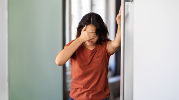 Cách xử lý tác dụng phụ phổ biến của thuốc điều trị tăng huyết áp- Ảnh 2. Chóng mặt