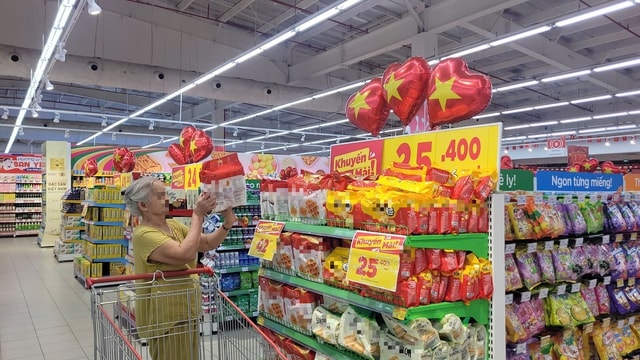 10/11 nhóm hàng hóa tăng giá, CPI tháng 9 tăng 0,42%- Ảnh 1. 10/11 nhóm hàng hóa tăng giá, CPI tháng 9 tăng 0,42%- Ảnh 1.