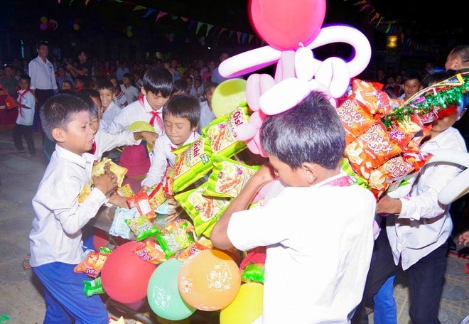 Trung thu ý nghĩa của trẻ em biên giới, hải đảo- Ảnh 4.