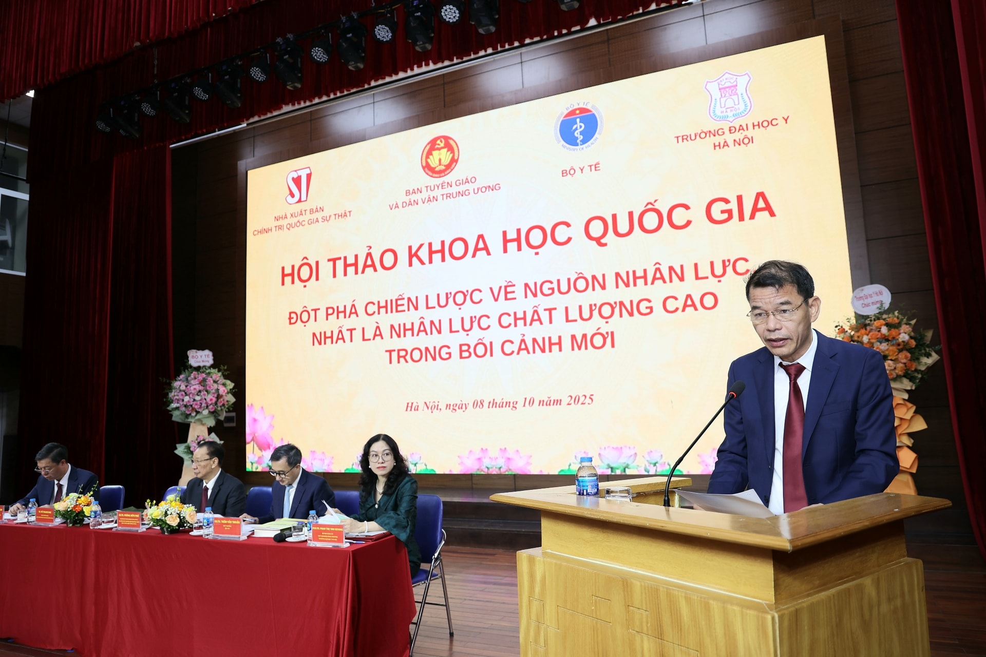 Nhân lực chất lượng cao giữ vai trò trụ cột xây dựng đất nước trong kỷ nguyên mới- Ảnh 2.