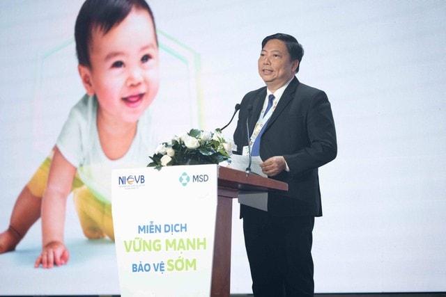 Góc nhìn mới trong phòng ngừa bệnh phế cầu ở trẻ em: Kết nối dữ liệu lâm sàng, thực tiễn và khuyến cáo chuyên môn- Ảnh 2. Góc nhìn mới trong phòng ngừa bệnh phế cầu ở trẻ em: Kết nối dữ liệu lâm sàng, thực tiễn và khuyến cáo chuyên môn- Ảnh 2.