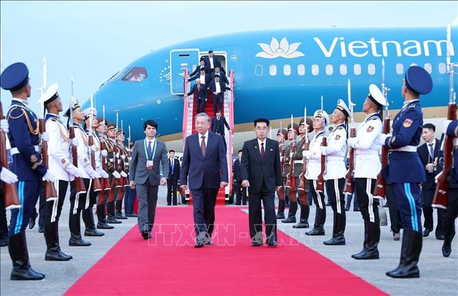 Tổng Bí thư Tô Lâm bắt đầu thăm cấp Nhà nước tới Triều Tiên- Ảnh 4. Tổng Bí thư Tô Lâm bắt đầu thăm cấp Nhà nước tới Triều Tiên- Ảnh 4.
