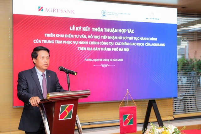 Agribank và Trung tâm Phục vụ Hành chính công TP Hà Nội hợp tác triển khai mô hình hỗ trợ người dân thực hiện dịch vụ công tại điểm giao dịch của ngân hàng- Ảnh 1.