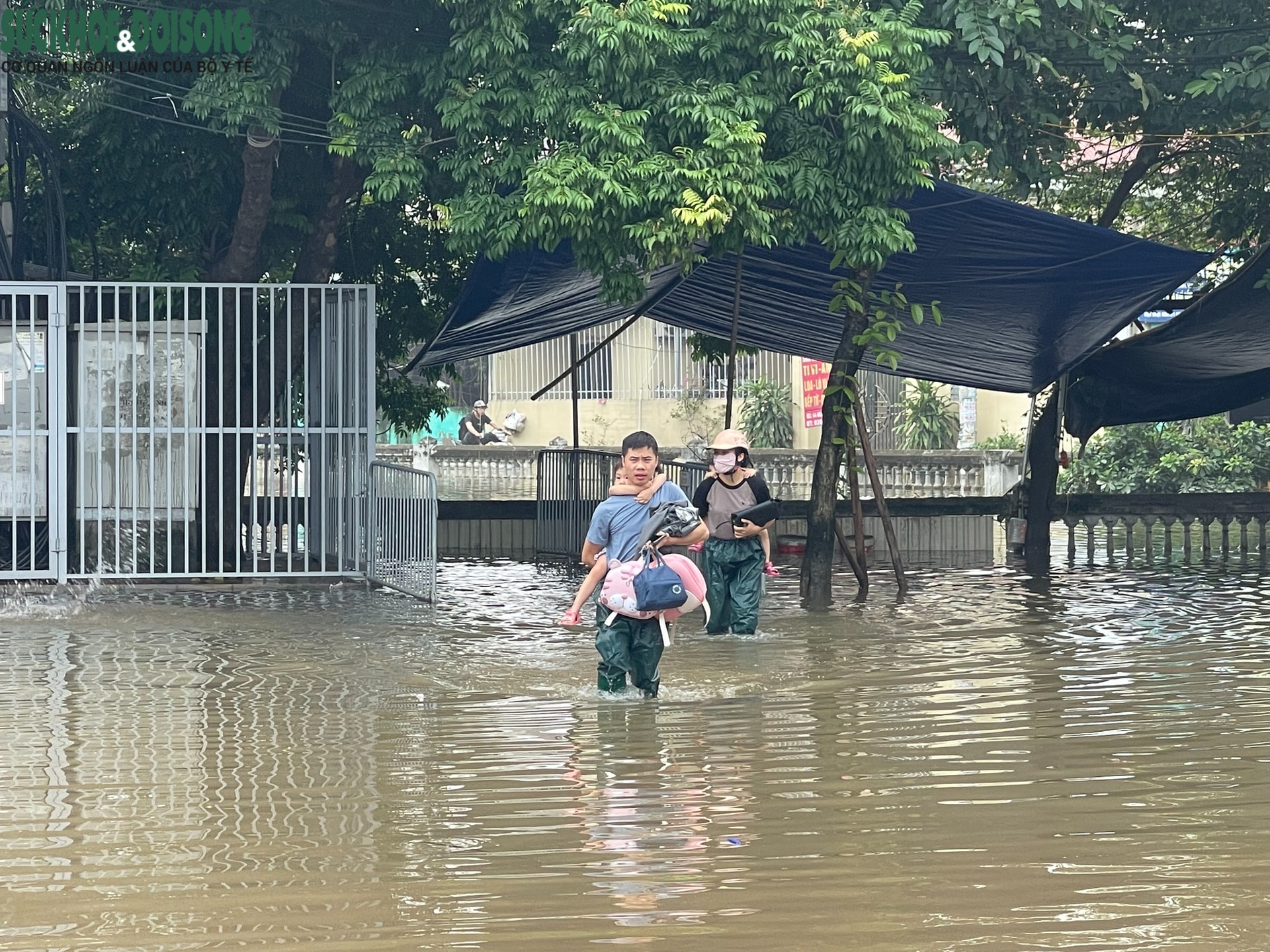 'Rốn nước' phố Cầu Cốc, Hà Nội: Hơn một tháng ngập ba lần- Ảnh 9. 'Rốn nước' phố Cầu Cốc, Hà Nội: Hơn một tháng ngập ba lần- Ảnh 9.
