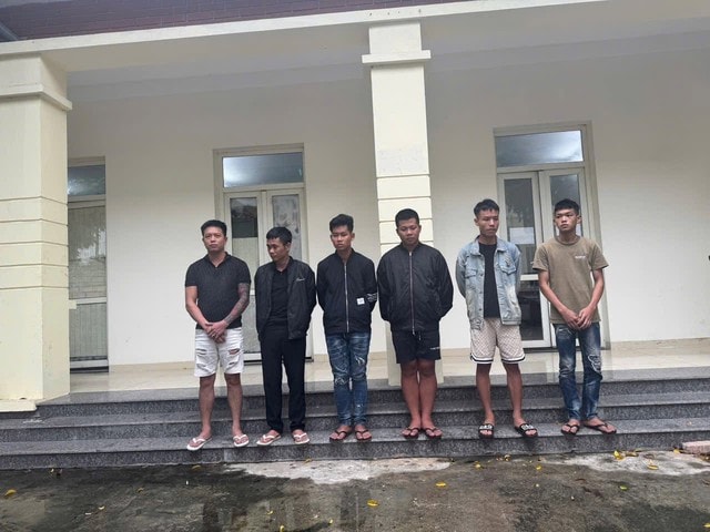 Khởi tố nhóm thanh thiếu niên mang hung khí gây rối- Ảnh 1.