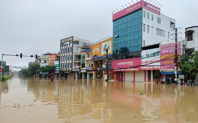 Lũ đặc biệt lớn trên sông Cầu và sông Thương, 70 xã, phường của 4 tỉnh ngập lụt- Ảnh 2. Lũ đặc biệt lớn trên sông Cầu và sông Thương, 70 xã, phường của 4 tỉnh ngập lụt- Ảnh 2.