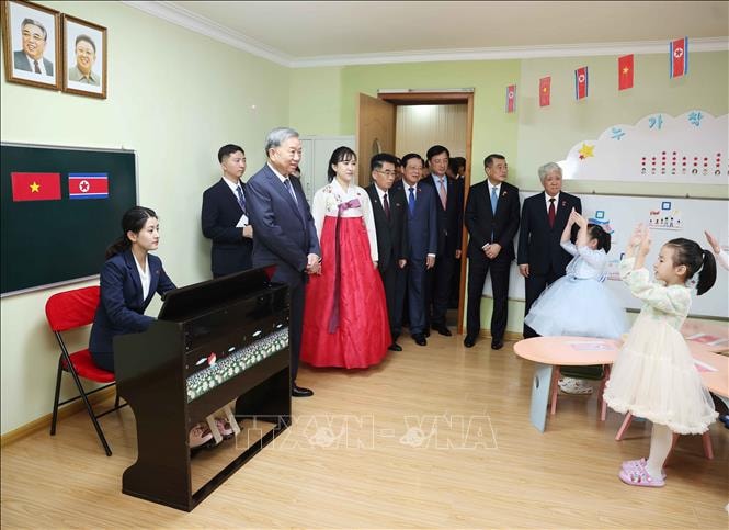 Tổng Bí thư Tô Lâm thăm Trường mẫu giáo Kiêng Sang và lớp học mang tên Chủ tịch Hồ Chí Minh- Ảnh 4.
