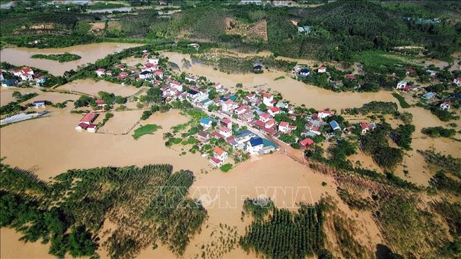 Bắc Ninh: Dồn sức cứu trợ những người dân bị ngập lụt, chia cắt, cô lập trong nước lũ- Ảnh 1. Bắc Ninh: Dồn sức cứu trợ những người dân bị ngập lụt, chia cắt, cô lập trong nước lũ- Ảnh 1.