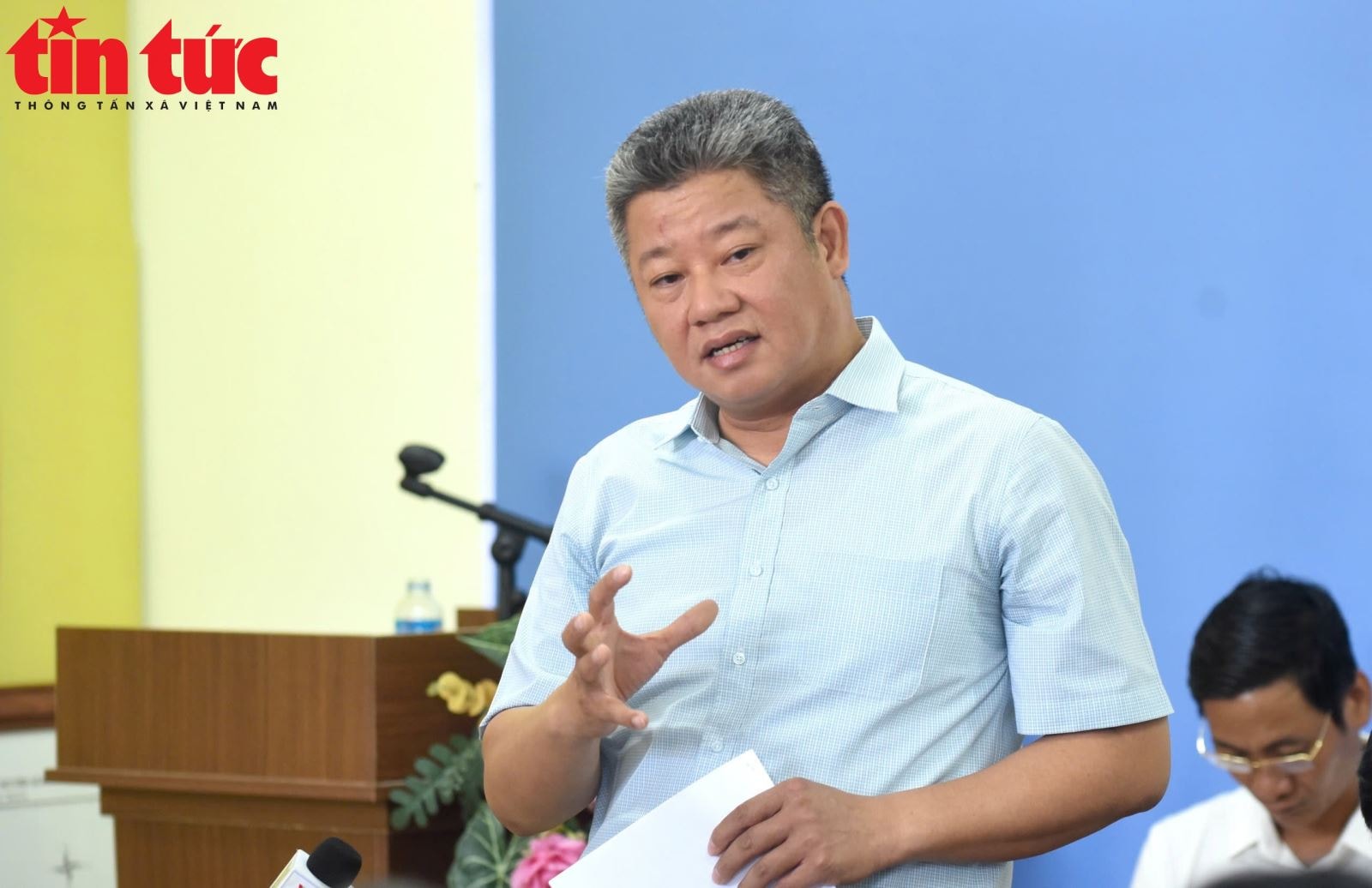 Chủ tịch UBND TP Hà Nội Trần Sỹ Thanh kiểm tra vùng ngập tại xã Trung Giã và Đa Phúc- Ảnh 1. Chủ tịch UBND TP Hà Nội Trần Sỹ Thanh kiểm tra vùng ngập tại xã Trung Giã và Đa Phúc- Ảnh 1.