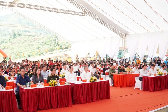 Tổng Bí thư Tô Lâm dự Lễ khởi công xây dựng Trường Phổ thông nội trú liên cấp TH và THCS Na Ngoi- Ảnh 2. Tổng Bí thư Tô Lâm dự Lễ khởi công xây dựng Trường Phổ thông nội trú liên cấp TH và THCS Na Ngoi- Ảnh 2.