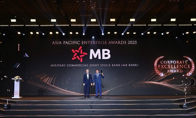 MB lần thứ sáu liên tiếp được vinh danh 'Doanh nghiệp xuất sắc châu Á' năm 2025- Ảnh 1. MB lần thứ sáu liên tiếp được vinh danh 'Doanh nghiệp xuất sắc châu Á' năm 2025- Ảnh 1.