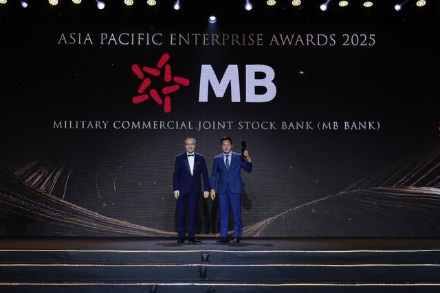 MB lần thứ sáu liên tiếp được vinh danh 'Doanh nghiệp xuất sắc châu Á' năm 2025- Ảnh 2. MB lần thứ sáu liên tiếp được vinh danh 'Doanh nghiệp xuất sắc châu Á' năm 2025- Ảnh 2.