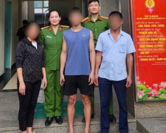 Nam sinh viên suýt bị bắt cóc online sang Campuchia- Ảnh 1. Nam sinh viên suýt bị bắt cóc online sang Campuchia- Ảnh 1.