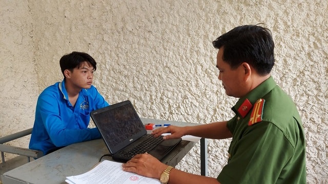 Đang tại ngoại vì án lừa đảo, nam thanh niên tiếp tục đi cướp- Ảnh 1.