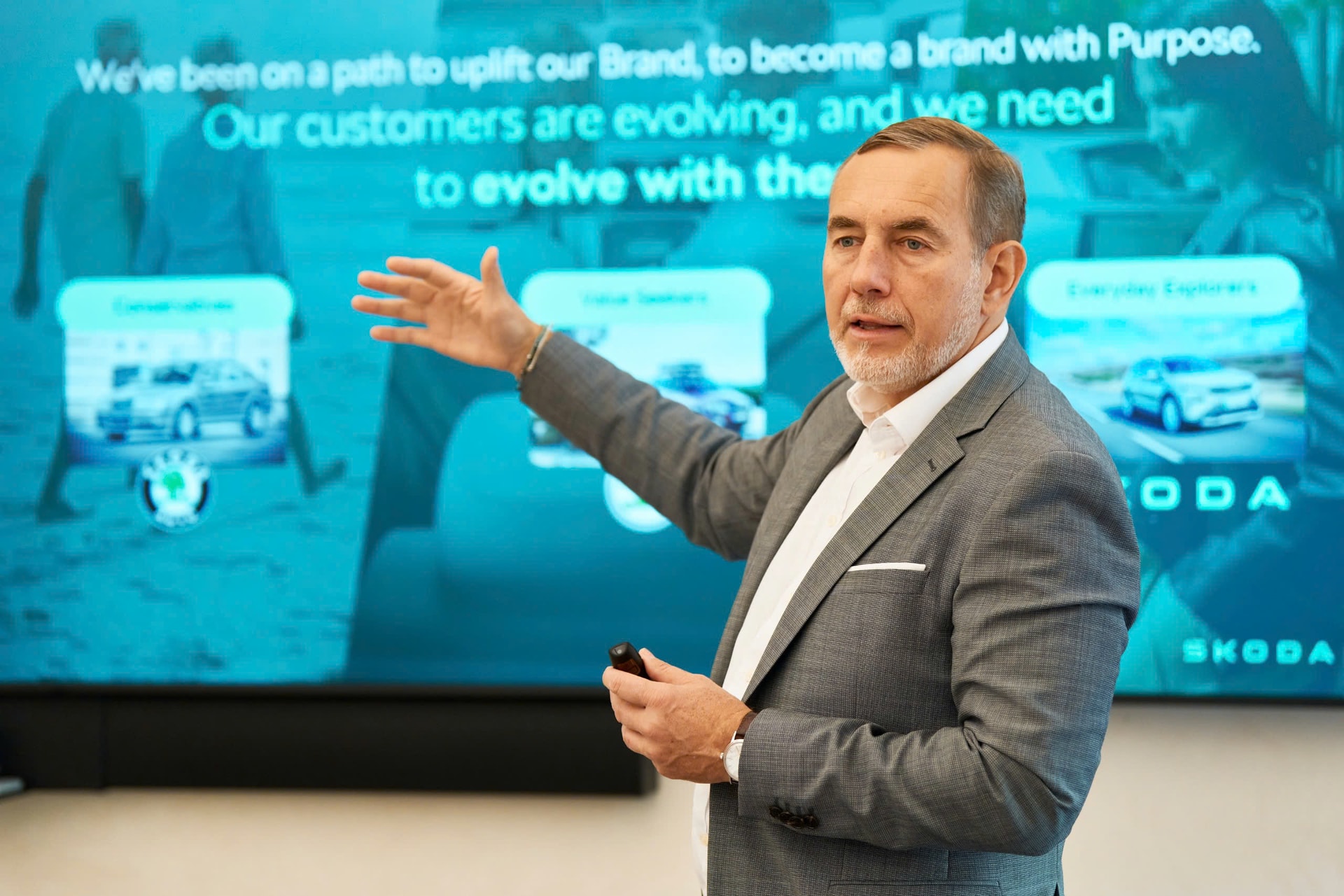 Tổng Giám đốc Škoda Auto Klaus Zellmer cho rằng, Việt Nam là “bệ phóng lý tưởng” để hãng chinh phục toàn khu vực. (Ảnh: Škoda)