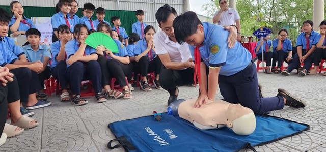 Huế tăng cường bảo vệ thể chất, tinh thần, giáo dục kỹ năng sống cho trẻ em- Ảnh 2. Huế tăng cường bảo vệ thể chất, tinh thần, giáo dục kỹ năng sống cho trẻ em- Ảnh 2.