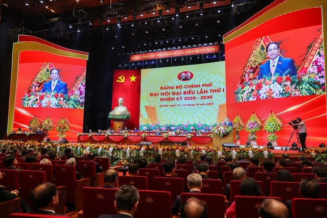 Bế mạc Đại hội đại biểu Đảng bộ Chính phủ lần thứ I: Khát vọng, ý chí, quyết tâm thể hiện qua Nghị quyết nhiệm kỳ 2025–2030- Ảnh 1. Bế mạc Đại hội đại biểu Đảng bộ Chính phủ lần thứ I: Khát vọng, ý chí, quyết tâm thể hiện qua Nghị quyết nhiệm kỳ 2025–2030- Ảnh 1.