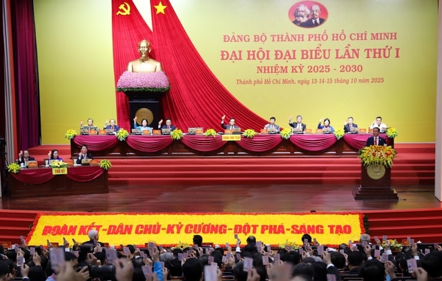 Phiên trù bị Đại hội Đảng bộ TPHCM lần thứ I: Sự kiện chính trị trọng đại của Thành phố, mở đầu giai đoạn phát triển mới- Ảnh 3. Phiên trù bị Đại hội Đảng bộ TPHCM lần thứ I: Sự kiện chính trị trọng đại của Thành phố, mở đầu giai đoạn phát triển mới- Ảnh 3.