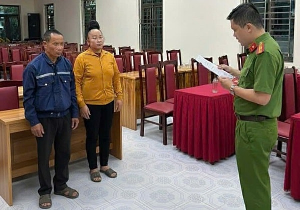 ‘Lật mặt’ cặp đôi dùng Facebook Hoàng Phớ lừa cụ bà 86 tuổi- Ảnh 1.