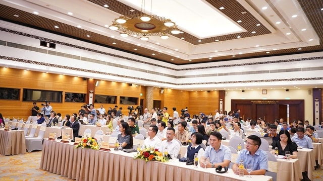 Điểm mới của dự thảo văn kiện trình Đại hội đại biểu toàn quốc lần thứ XIV của Đảng- Ảnh 3. Điểm mới của dự thảo văn kiện trình Đại hội đại biểu toàn quốc lần thứ XIV của Đảng- Ảnh 3.