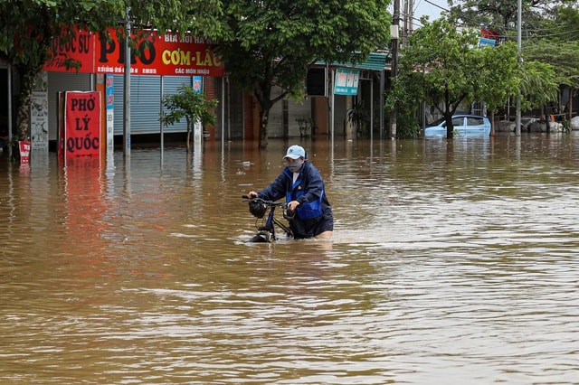 Mưa lũ dồn dập liệu có lặp lại trong thời gian tới?- Ảnh 2. Mưa lũ dồn dập liệu có lặp lại trong thời gian tới?- Ảnh 2.