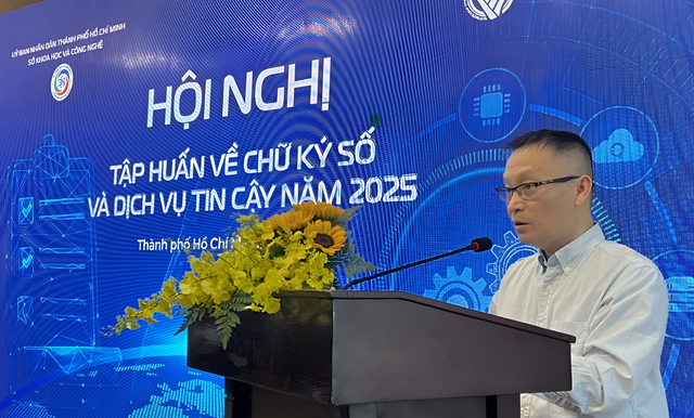 Thúc đẩy ứng dụng chữ ký số tại TPHCM- Ảnh 2. Thúc đẩy ứng dụng chữ ký số tại TPHCM- Ảnh 2.