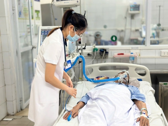 Thuốc lá - 'sát thủ thầm lặng' tàn phá lá phổi và sức khỏe cộng đồng- Ảnh 2. Thuốc lá - 'sát thủ thầm lặng' tàn phá lá phổi và sức khỏe cộng đồng- Ảnh 2.