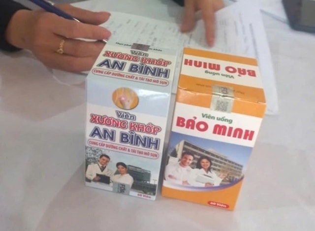 Khởi tố 'nữ bác sĩ rởm' lừa dân miền núi bằng chiêu khám bệnh miễn phí- Ảnh 2. Khởi tố 'nữ bác sĩ rởm' lừa dân miền núi bằng chiêu khám bệnh miễn phí- Ảnh 2.