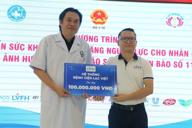 Đoàn công tác Bộ Y tế thăm hỏi, trao quà đồng bào tại Nghệ An: Khám chữa bệnh phải gắn với phòng bệnh suốt vòng đời- Ảnh 6.