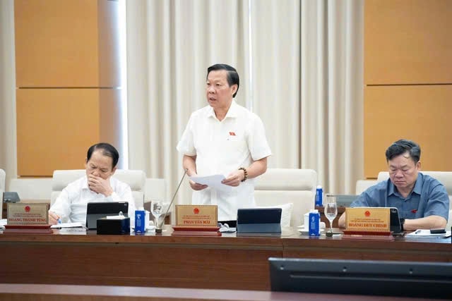 Đề xuất cấm đầu tư kinh doanh thuốc lá điện tử, thuốc lá nung nóng- Ảnh 2. Đề xuất cấm đầu tư kinh doanh thuốc lá điện tử, thuốc lá nung nóng- Ảnh 2.