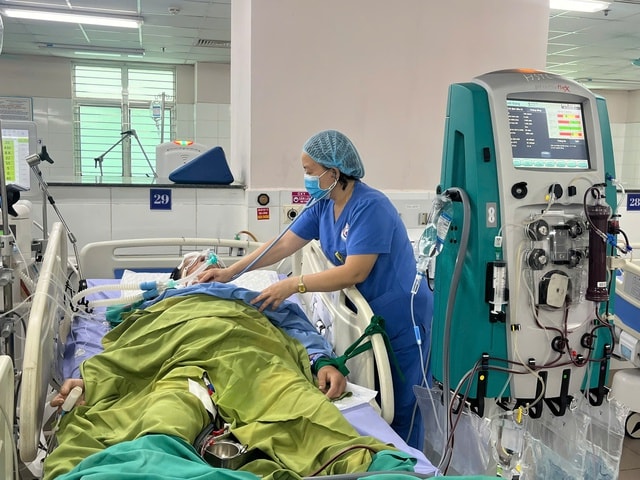 'Pháo đài trắng' giữa biển nước- Ảnh 2. 'Pháo đài trắng' giữa biển nước- Ảnh 2.
